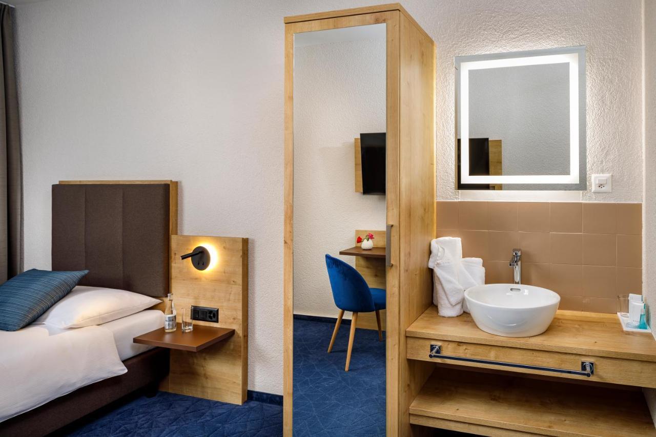 Hotel Tivoli Шлирен Экстерьер фото